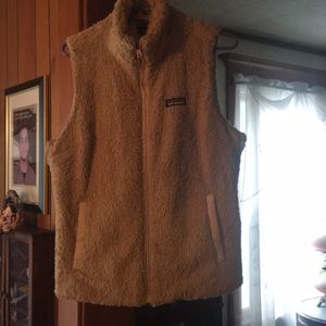 Patagonia fuzzy vest!